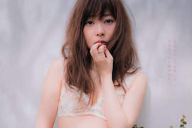 《指原莉乃的半裸寫真》被問到愛愛後會不會變漂亮的神回答超好笑XD 《指原莉乃的半裸寫真》被問到愛愛後會不會變漂亮的神回答超好笑XD