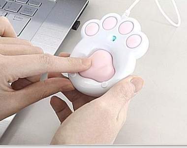 《貓肉球滑鼠》手感太好反而無法工作啊（狂戳）