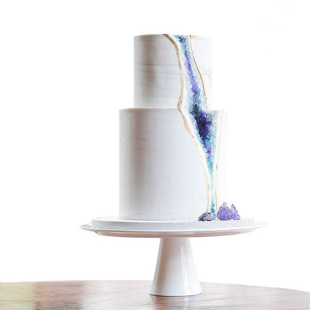 《水晶洞蛋糕》視覺與味覺兼具的神祕礦物之美 - 圖片1