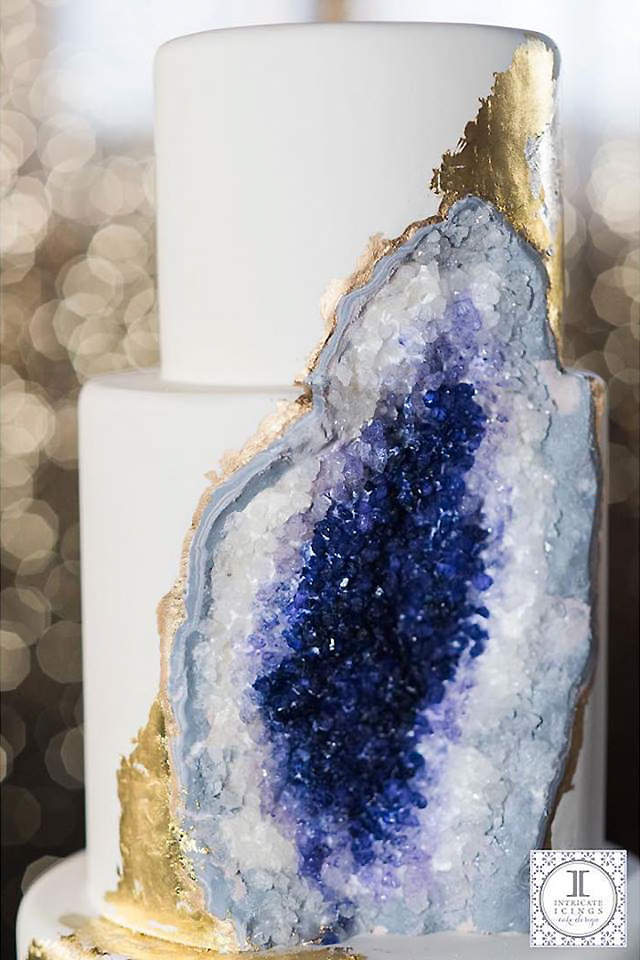 《水晶洞蛋糕》視覺與味覺兼具的神祕礦物之美 - 圖片3