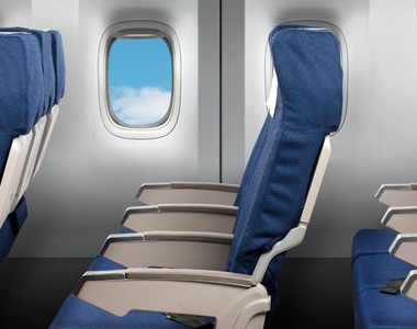 《飛機椅與窗戶對不上的理由》其實跟機票錢也有點關係