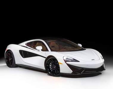 MSO出手《McLaren 570GT》美背若隱若現更性感