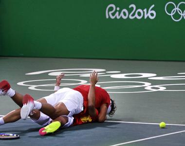 里約奧運《選手獲勝的時刻》擁抱力度就是親密程度