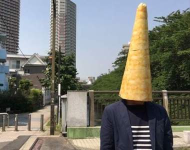 《玉米脆酥角放大看看會怎樣》用交通錐做出巨大日本金牛角的勇者出現惹