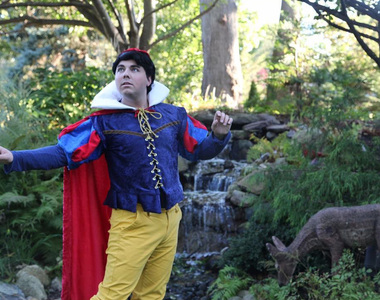 《性轉迪士尼公主Cosplay》誰說只有女生才能當公主?男生也可以很夢幻