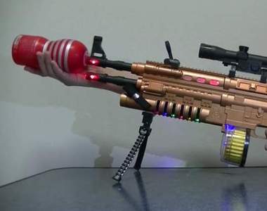 18禁玩具教學《自動抽插飛機杯槍》這才叫真正的打手槍……