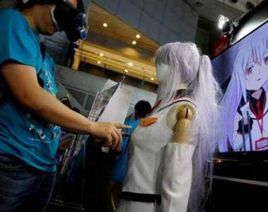 太兇殘一天就玩壞《宅宅體驗VR揉胸》形同公然猥褻遭主辦方禁止…