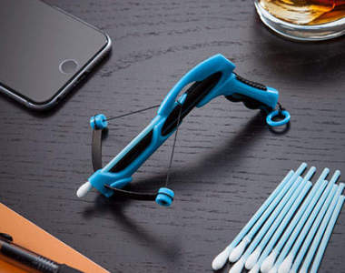 莫名其妙小物《迷你十字弓》是對棉花棒不滿而誕生的商品？