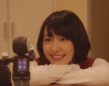 置入太萌《RoBoHon跳月薪嬌妻片尾舞》讓人人都想要一隻啊～