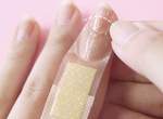 《OK蹦指甲彩繪法》以後醫藥箱要變成美妝箱了XD 《OK蹦指甲彩繪法》以後醫藥箱要變成美妝箱了XD
