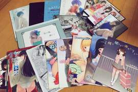 幫助挑選18禁同人誌的《尻槍報告》聽過人家尻的感想再買也不遲…… 幫助挑選18禁同人誌的《尻槍報告》聽過人家尻的感想再買也不遲……