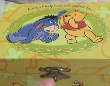 《爆走NG音樂盒》可愛的小熊維尼音樂盒打開飛走是哪招?