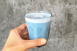 墨爾本新寵《小精靈拿鐵》藍色飲料你敢挑戰嗎? 墨爾本新寵《小精靈拿鐵》藍色飲料你敢挑戰嗎?