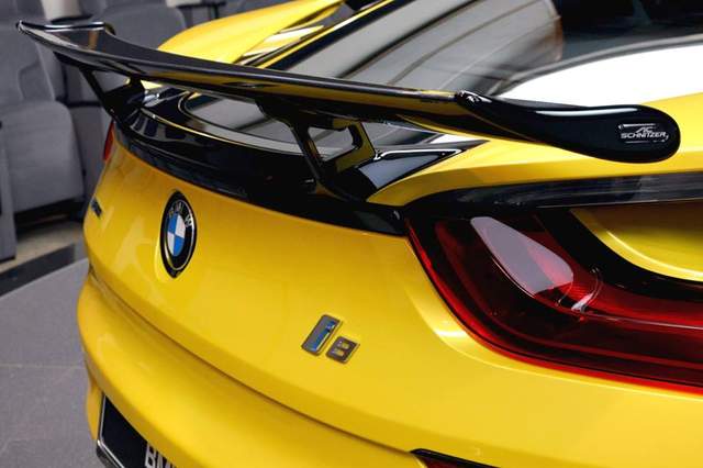 黃的高調《BMW i8》阿布達比專屬新衣上身 - 圖片7