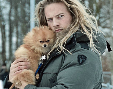 《維京型男IG爆紅》簡直是現代維京人的海軍軍官