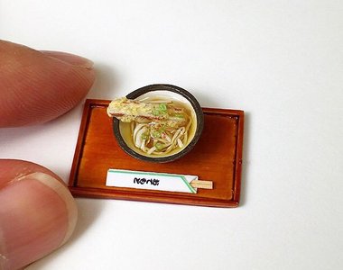 超迷你《微型手工藝》要不是手指頭在旁邊還以為是真的耶~