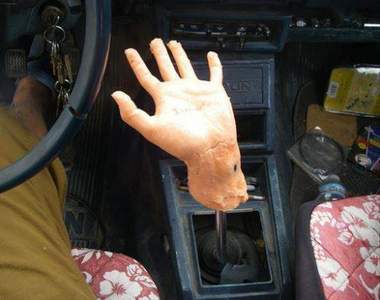 《創意車子排檔桿》趴兔 不帶一些武器防身很難安心駕駛ww