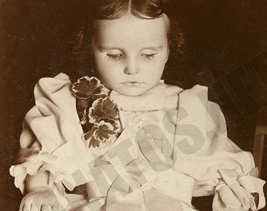 【閱覽注意】19世紀流行《孩子最後一張照片》看起來很奇怪理由就是你想得那樣