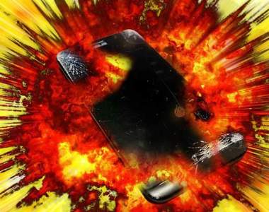 內褲病《智慧型手機裂痕》苦中作樂激發的內褲靈感……