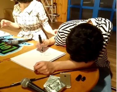 《如何畫出藝術風簽名板繪》首先要忍受宿醉的痛苦…