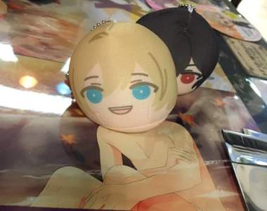 神創意《饅頭抱枕使用法》可玩性瞬間提升一百倍……