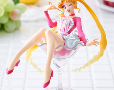 《美少女戰士》超繽紛的小兔 經典水果扉頁立體化模型