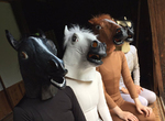 理想與現實《刀劍亂舞馬頭COSPLAY》找不到真的馬只好將就一下了…… 理想與現實《刀劍亂舞馬頭COSPLAY》找不到真的馬只好將就一下了……
