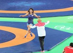 日本角力選手《川井梨紗子奪金》對教練施行感謝的下剋上(?) 日本角力選手《川井梨紗子奪金》對教練施行感謝的下剋上(?)