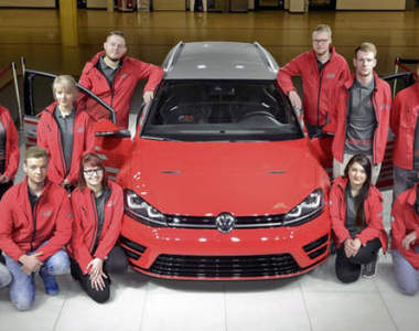 馬力350匹《VW Golf R Variant Performance 35》旅行概念要熱血