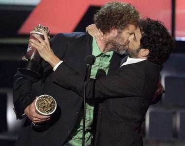 《接吻的好處》我知道好處多多但也要先有個男/女友吧