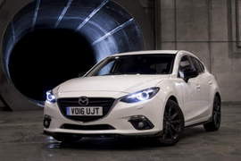 英國專屬《Mazda3 Sport Black》亮黑勁裝穿上身