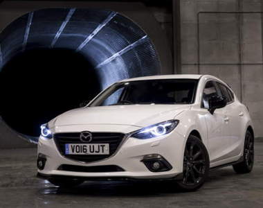 英國專屬《Mazda3 Sport Black》亮黑勁裝穿上身