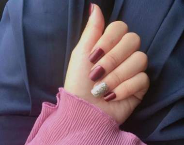 《亮片指甲油塗滿秘訣》用一個小道具就可以閃亮亮