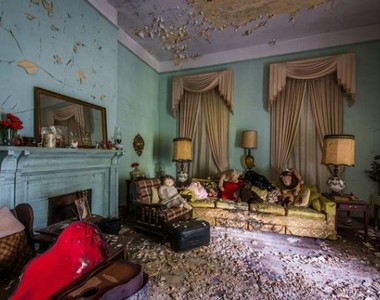 《住戶突然消失的廢墟》還留著生活的痕跡便匆匆離去...