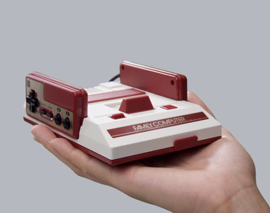 真的可以玩《任天堂Classic Mini》手心上的超迷你紅白機