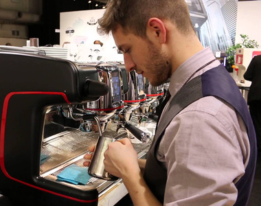 網友分享《在我們國家不要做的事》義大利11點後不要點拿鐵？