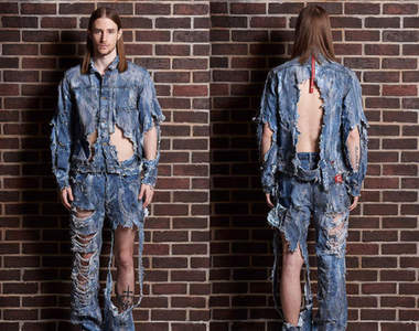 《瀕死型態的破損牛仔褲》有如被馬拖在地上跑過一樣地破爛ww