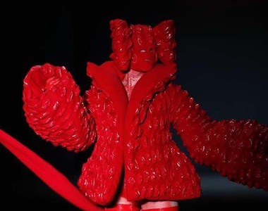 驚嚇《血色時裝秀》這是一種讓你做惡夢的概念？