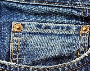 《牛仔褲豆知識》口袋上的扣子真的有用嗎?