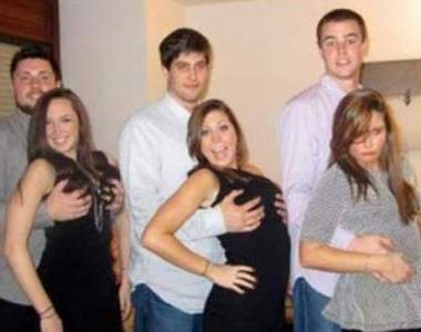 無法說服人的《我們只是好朋友照片》男女之間真的有純友誼啦(摸胸)