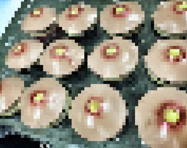 【閱覽注意】讓人食慾全失的超噁心《粉刺杯子蛋糕》能忍住衝動不擠它嗎？阿嘶～