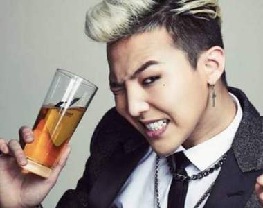 《大明星醉後行為》好想照顧醉後會亂親人的明星(๑´ㅂ`๑)