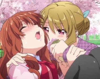 網友吐槽《美食漫畫角色視線》為什麼不好好看著手上的食物呢…