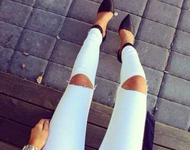 單寧流行《膝蓋破洞牛仔褲》這樣風不會灌進去涼涼的嗎？