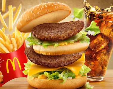 超強《一張動圖解釋麥當勞廣告》果真有PS天下無敵了~