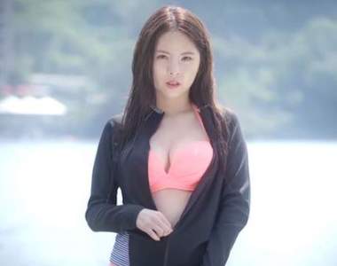 褲子都脫了給我看這個《誤以為是性感廣告的爆笑廣告》從沒說這是賣肉畫面啊XD