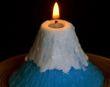 有櫻花味的《富士山蠟燭》具有日本代表的美麗伴手禮