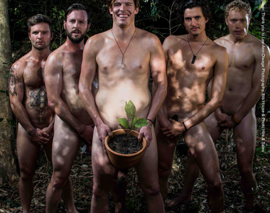 南非《森林裡的裸男》再不種樹他們就要曝光啦～