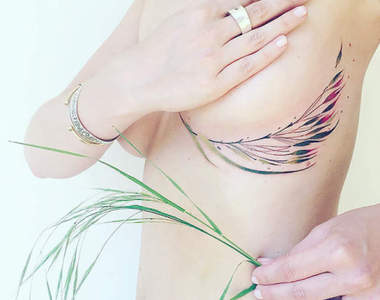 清新自然感《花草刺青》讓你的刺青跟著四季一起變化