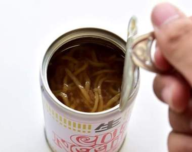 不用熱水的泡麵罐頭《生杯麵》怎麼反而有種變麻煩的感覺ww